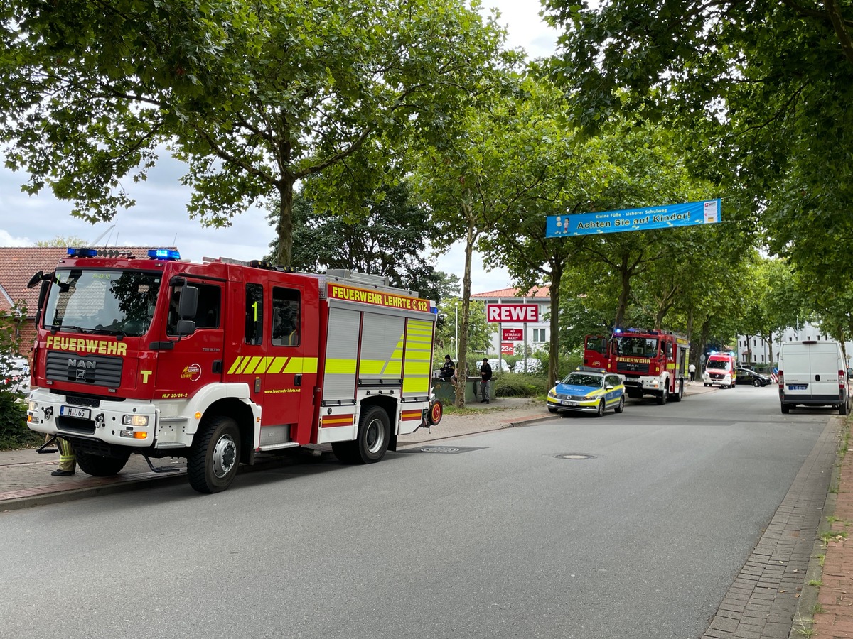 FW Lehrte: Zwei Feuerwehreinsätze im Stadtgebiet Lehrte zur selben Zeit