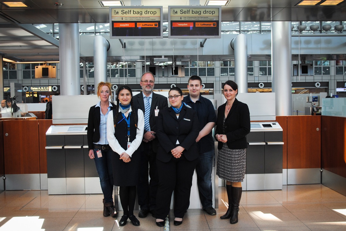 Hamburg Airport mit neuem Self-Service Angebot für Check-in und  Gepäckannahme am Automaten - Materna ips als Generalunternehmer verantwortlich (FOTO)