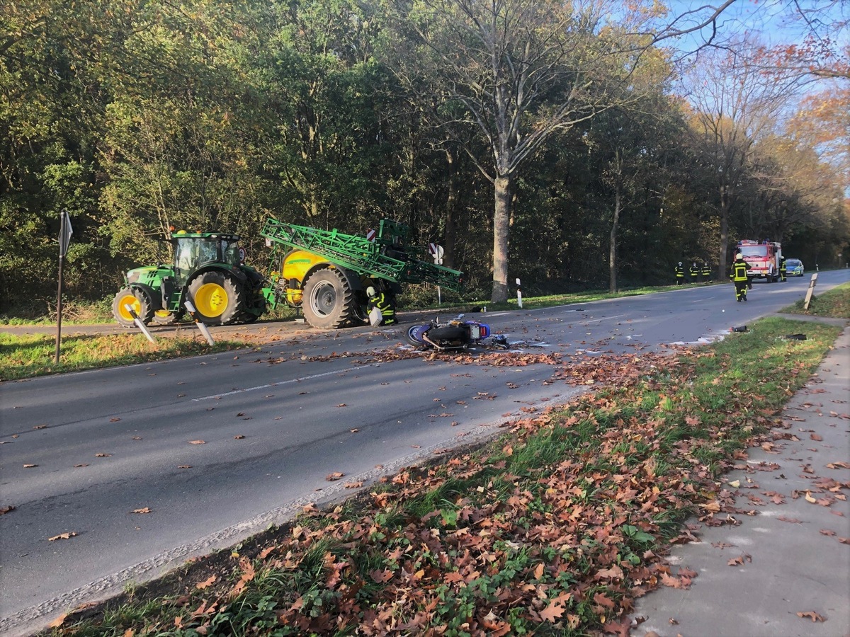 POL-WES: Kamp-Lintfort - 57-jähriger Motorradfahrer lebensgefährlich verletzt