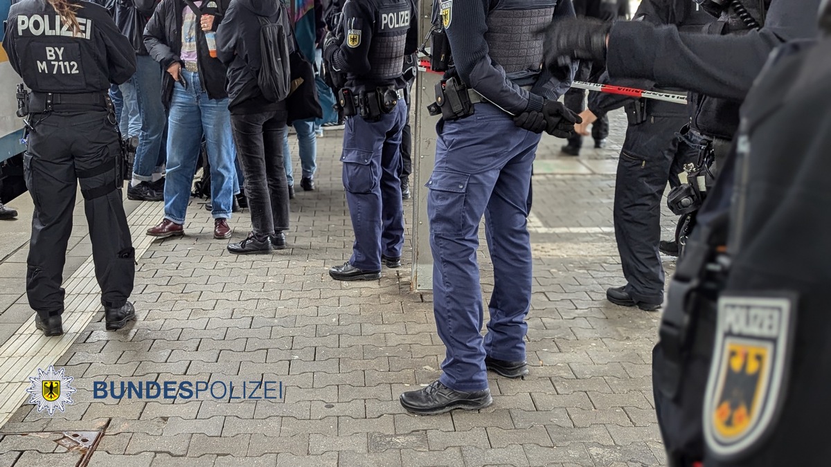 Bundespolizeidirektion München: Polizeieinsatz am Hauptbahnhof München - Bundespolizei stellt nach gefährlicher Körperverletzung Personalien von 80 Personen fest