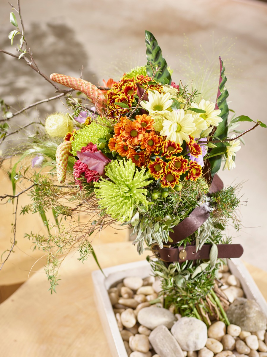 &quot;Unexpected Wild&quot;: Die herbstliche Jahreszeit rustikal gestalten - Chrysanthemensträuße für ein stimmungsvolles Herbst-Feeling