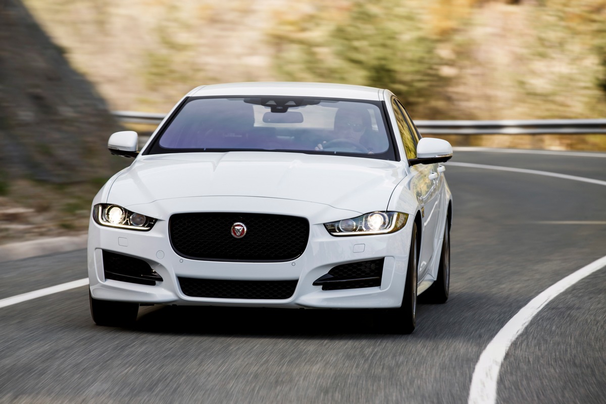 Jaguar lädt zum Dynamik-Test im neuen XE (FOTO)