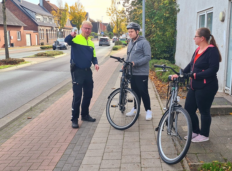 POL-ST: Greven, Verkehrssicherheitsberater besucht mit Lucas &quot;seine&quot; Unfallstelle