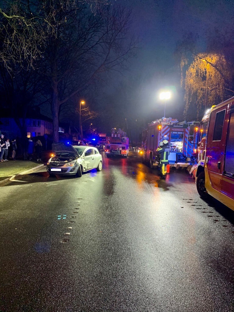 FW-BO: Verkehrsunfall in Bochum-Langendreer