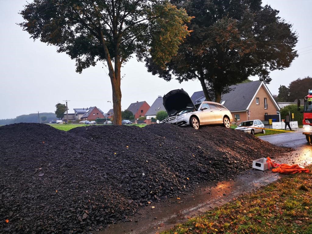 POL-VIE: Schwalmtal-Rüsgen: Zwei Unfälle an einer Baustelle