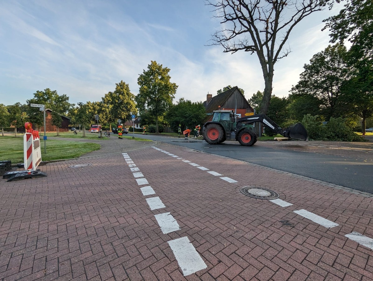 FW-ROW: Die Feuerwehren der Samtgemeinde Bothel hatten ein einsatzreiches Wochenende Freitag 28.07. -Sonntag 30.07.