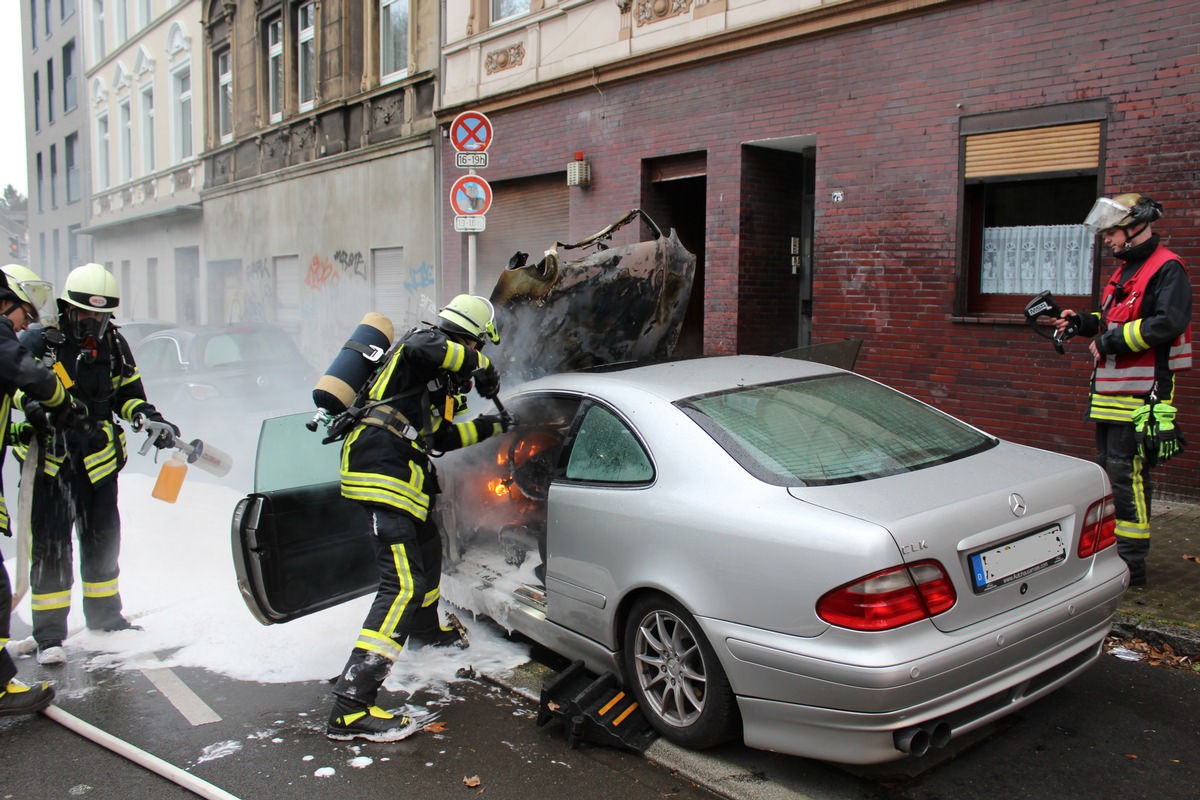 FW-DO: PKW-Brand im morgendlichen Berufsverkehr