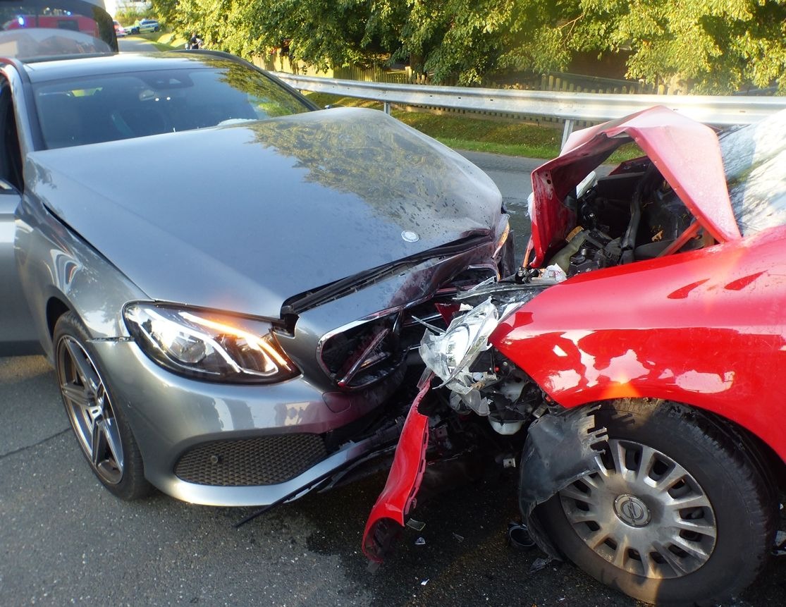 POL-MI: Verfolgungsfahrt endet mit Unfall