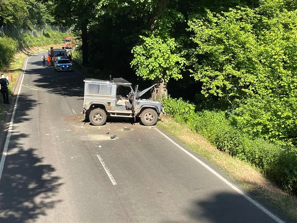 POL-PDWIL: Verkehrsunfall mit einer lebensgefährlich verletzten Person