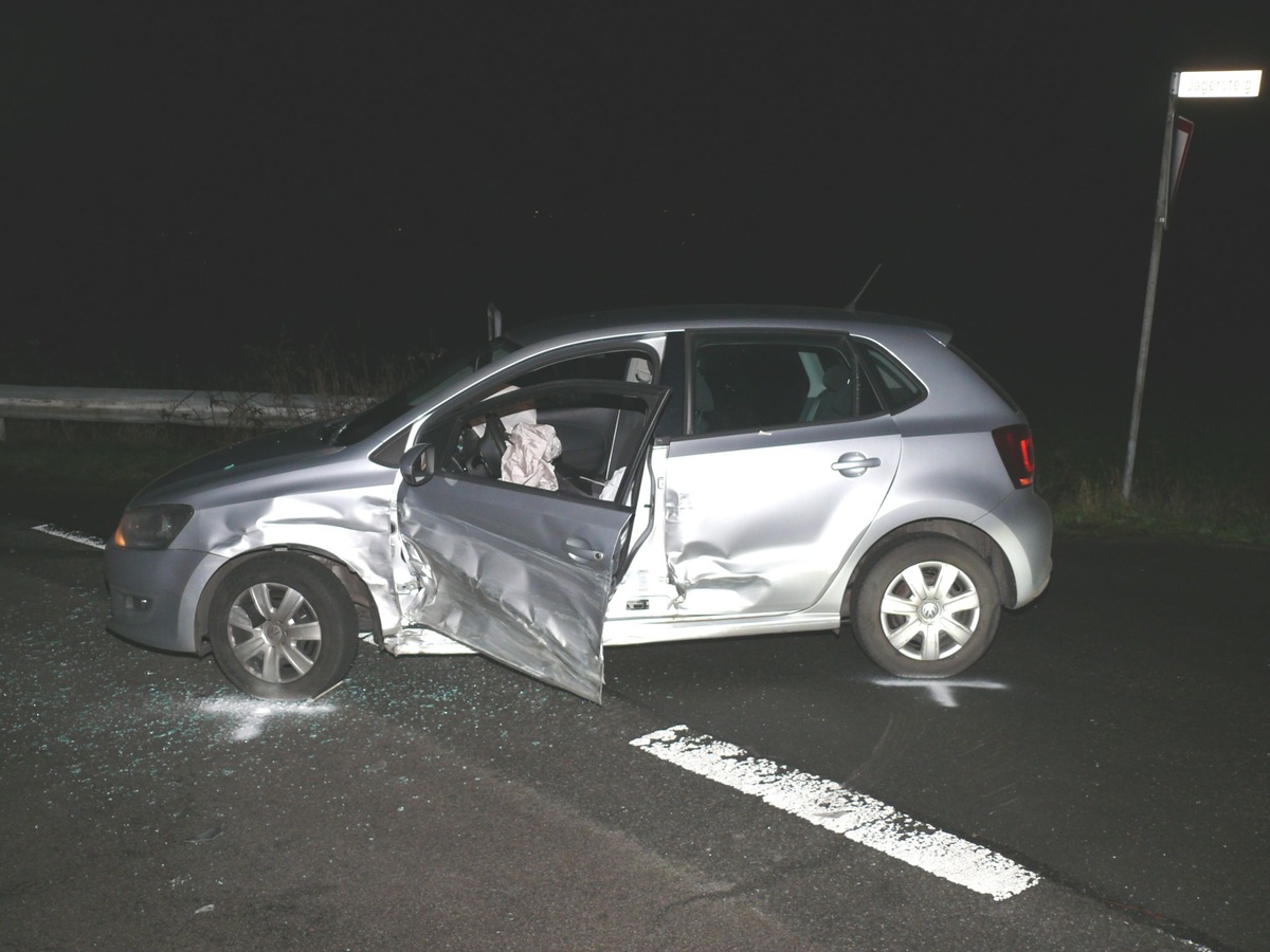 POL-MI: Zwei Fahrzeuge kollidieren in Schnathorst