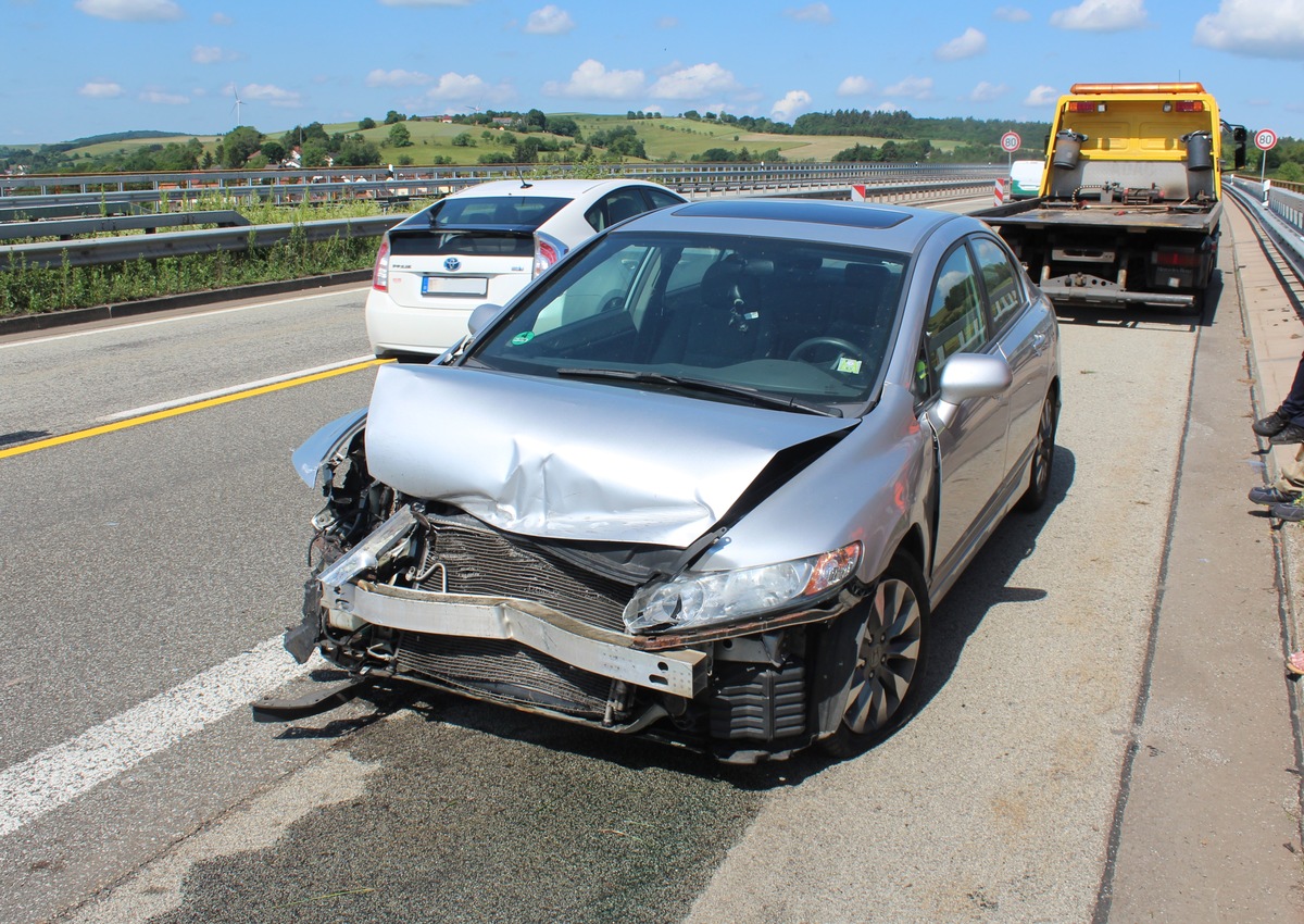 POL-PDKL: Unfall in Baustelleneinfahrt