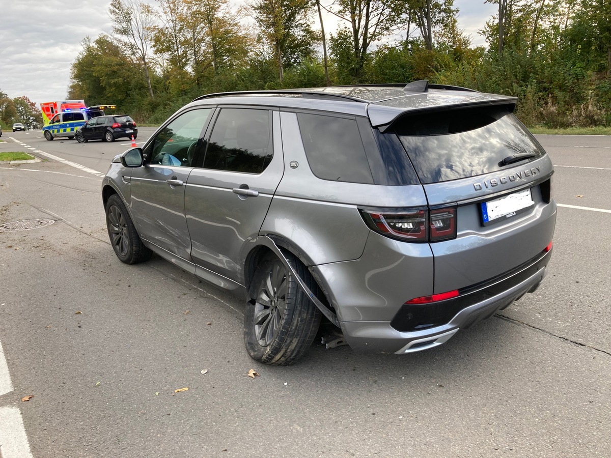 POL-GM: Nach Verkehrsunfall leicht verletzt