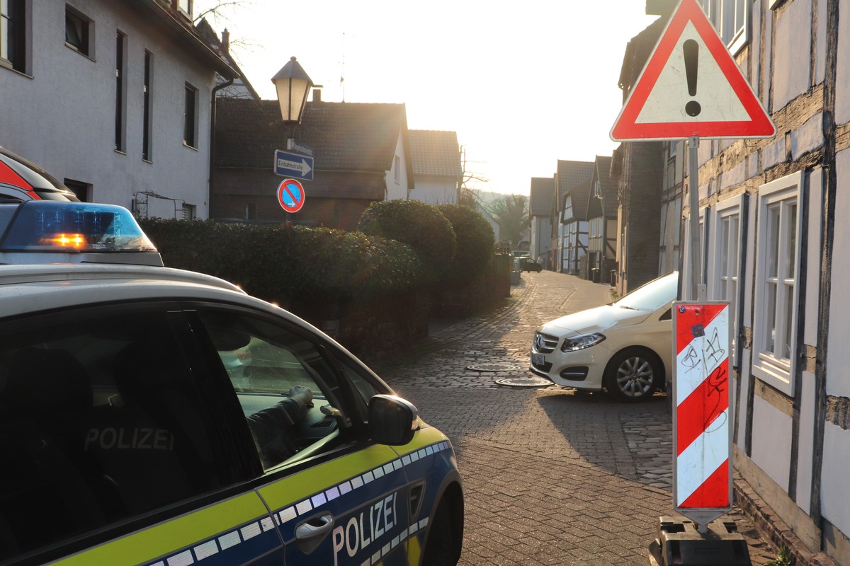 POL-HX: Radfahrerin nach Unfall im Krankenhaus