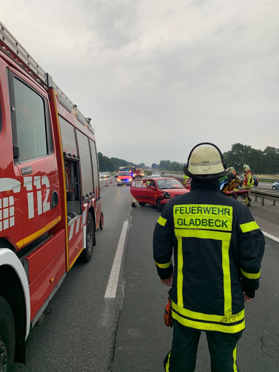 FW-GLA: Verkehrsunfall auf der BAB2