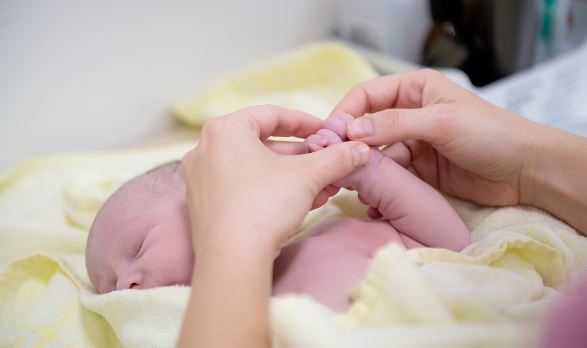 2G für Besucher: Ausnahmen in der Geburtshilfe und bei Kindern