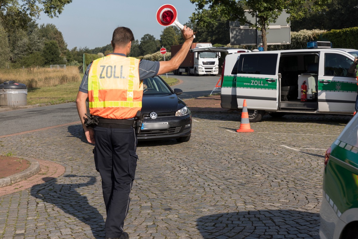 HZA-OS: Osnabrücker Zoll stellt 345 Liter Substitute von Tabakwaren sicher; Steuerschaden in Höhe von 69.000 Euro