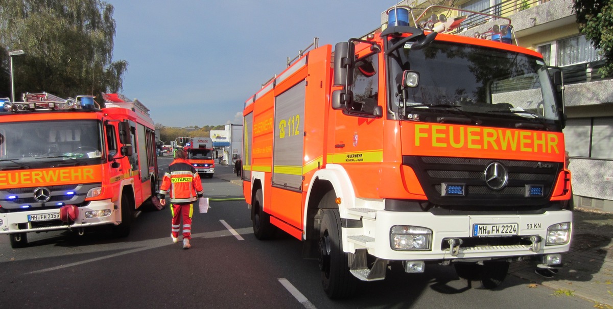 FW-MH: Brennender Filter in einer Lackierkabine in Mülheim-Dümpten