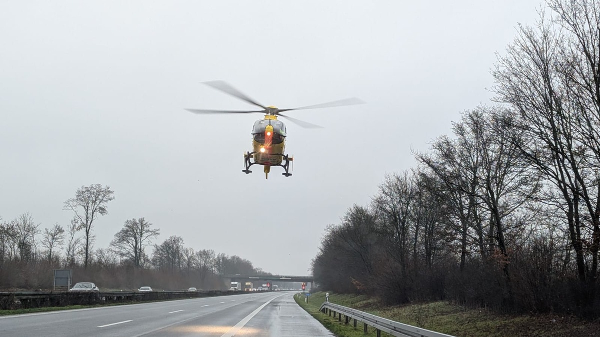 FW-WRN: Verkehrsunfall auf der Bundesautobahn 1 in Fahrtrichtung Bremen