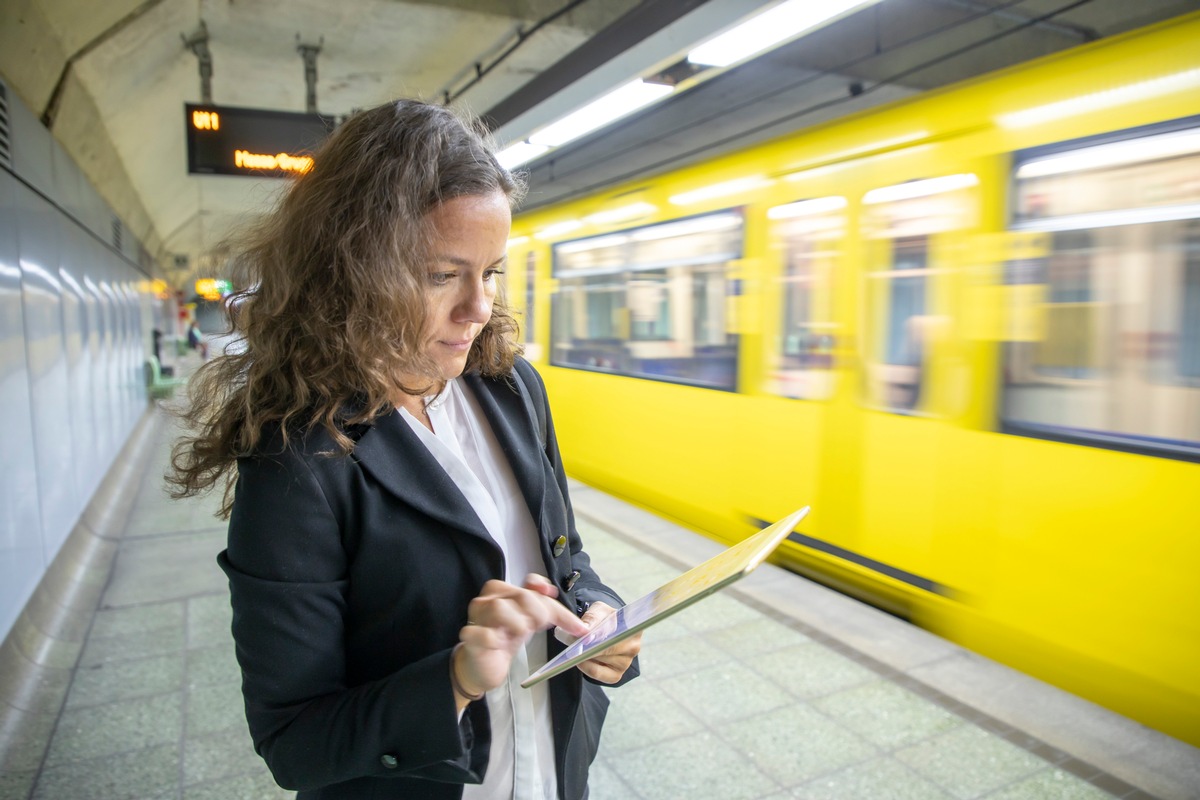 Fehlzeiten-Report 2019 / Arbeiten im Homeoffice: Höhere Arbeitszufriedenheit, aber stärkere psychische Belastungen