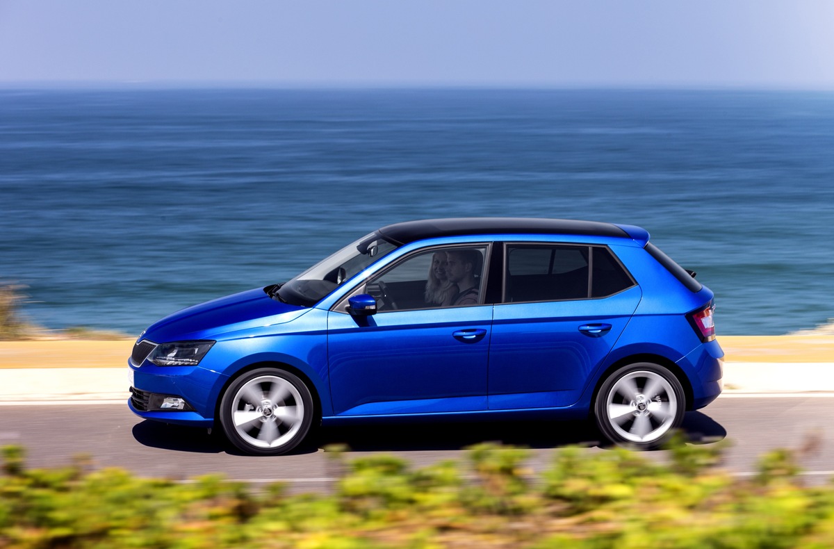 Prêt-à-porter: Neuer SKODA Fabia und neuer SKODA Fabia Combi debütieren in Paris (FOTO)