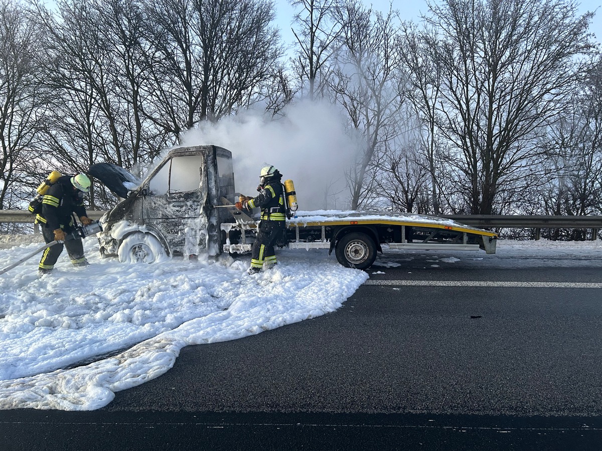 POL-VDKO: Fahrzeug-Brand auf der A48 - Vollsperrung der Richtungsfahrbahn Trier