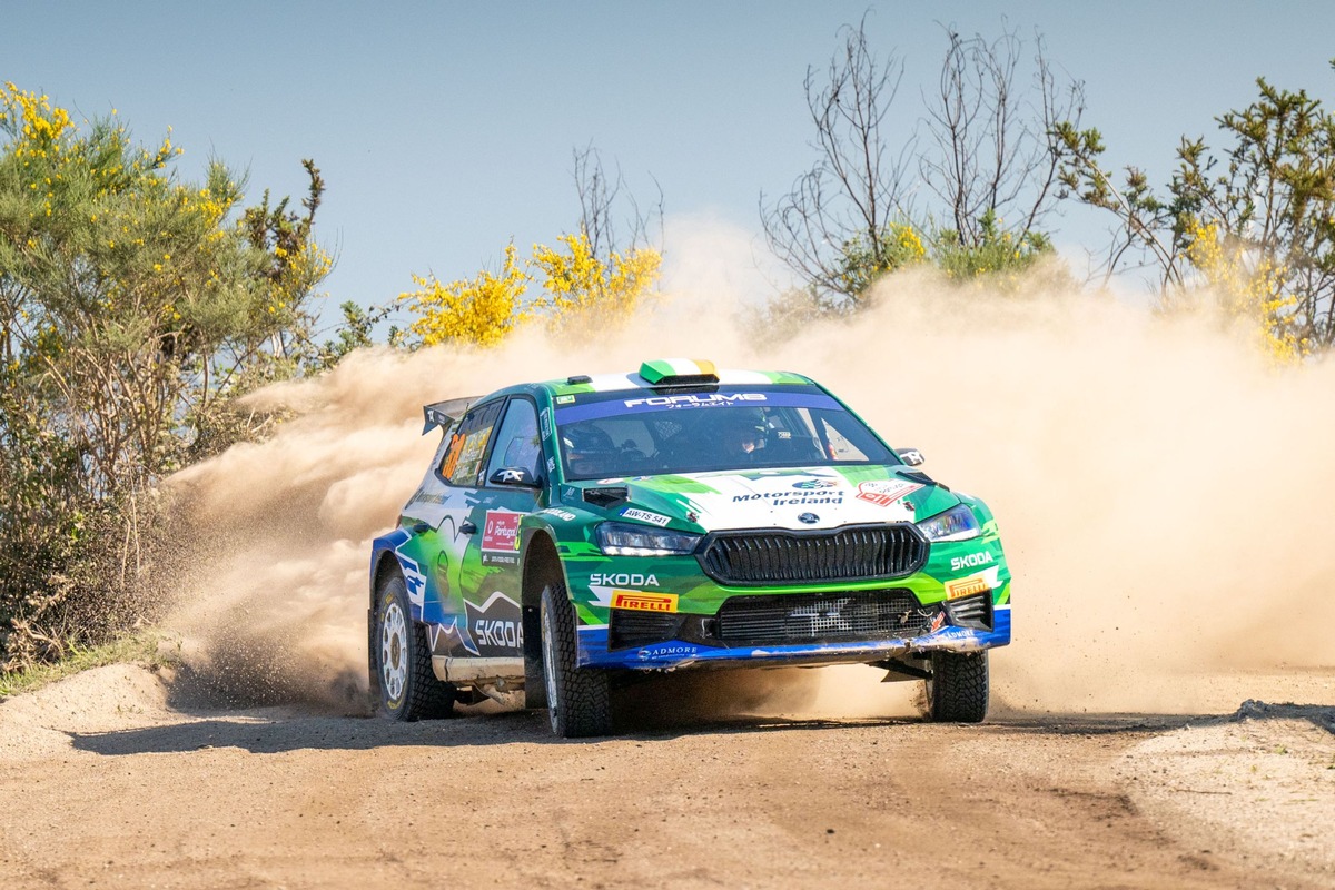 Rallye Portugal: Škoda Neueinsteiger Josh McErlean fährt auf Platz zwei der WRC2-Wertung