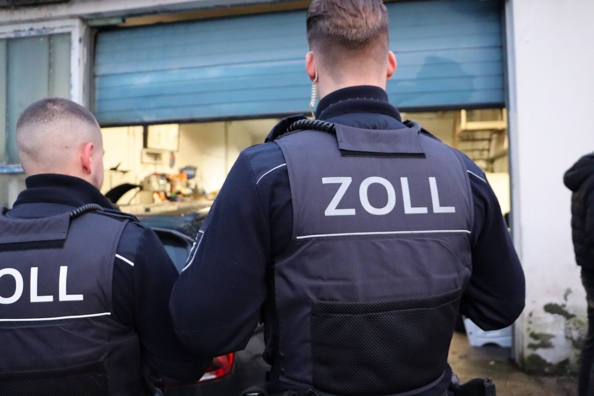 HZA-MS: Zoll-Ausbildungseinsatz offenbart diverse Straftaten / Dokumentenfälschung, Flucht und illegaler Aufenthalt - Zoll Münster leitet mehrere Strafverfahren im Kreis Borken ein