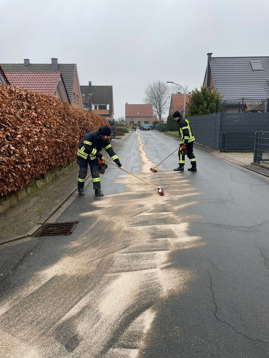 FW-Schermbeck: Zwei Ölspuren für den Löschzug Altschermbeck