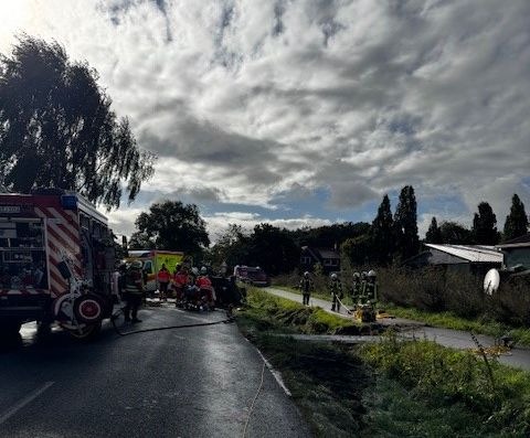 POL-STD: Drei Verletzte bei Unfall in Harsefeld - Griemshorst, Hochwertiger Porsche in Stade entwendet, Wohnmobil in Jork entwendet