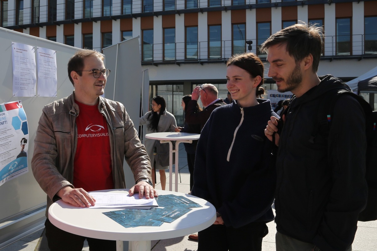 Erlebnistag der Uni Koblenz findet großen Anklang