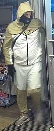 
Pistole.  - Polizei Emsland/Grafschaft Bentheim: Meppen - Überfall auf Tankstelle