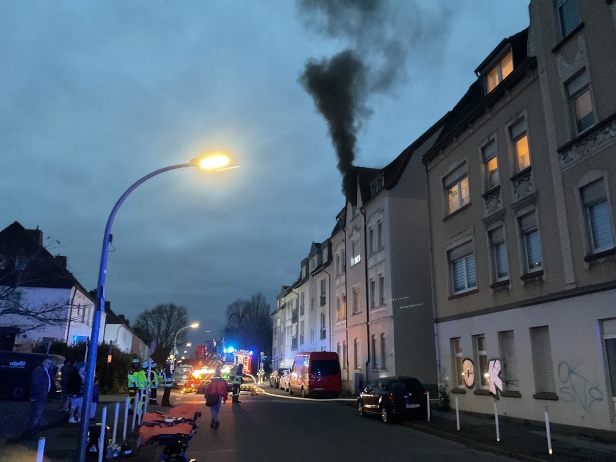 FW-DO: Keine Verletzten beim Wohnungsbrand in Dortmund-Huckarde