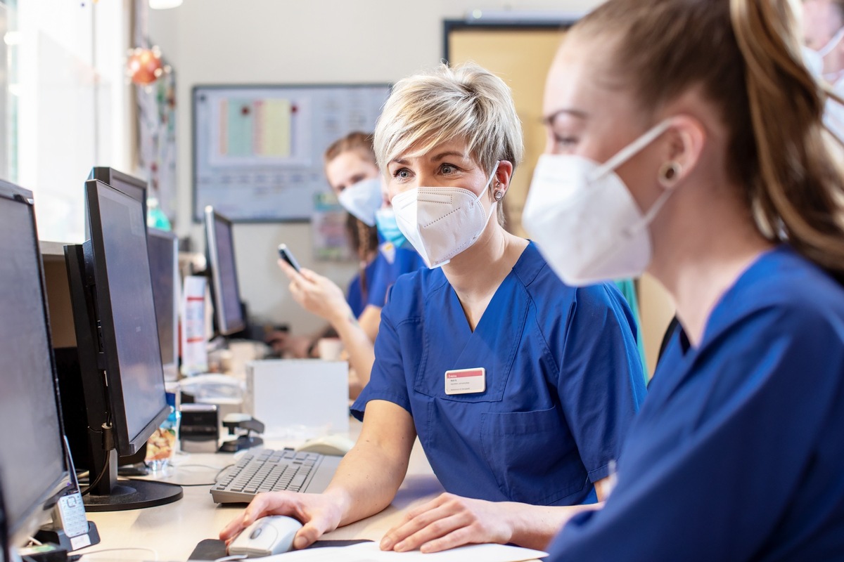 Im Gespräch mit Nicki Gerstner: Die gelernte Krankenschwester erzählt von ihrem Traumjob in der Rettungsstelle