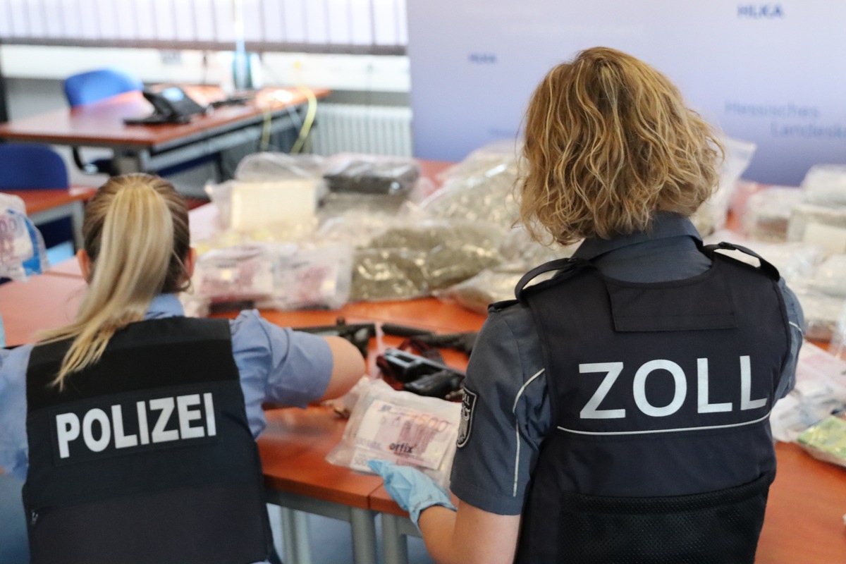 LKA-HE: Zoll und Polizei stellen Rekordmenge an Bargeld in Hessen sicher // Folgemeldung zu Zoll und Polizei zerschlagen zwei professionelle Marihuana-Plantagen // FOTO