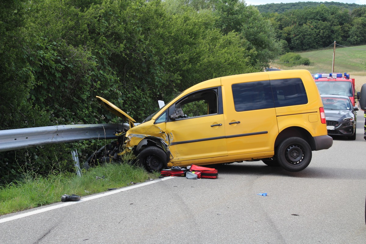 POL-PDKL: Gleich mehrere Verletzte nach Verkehrsunfall