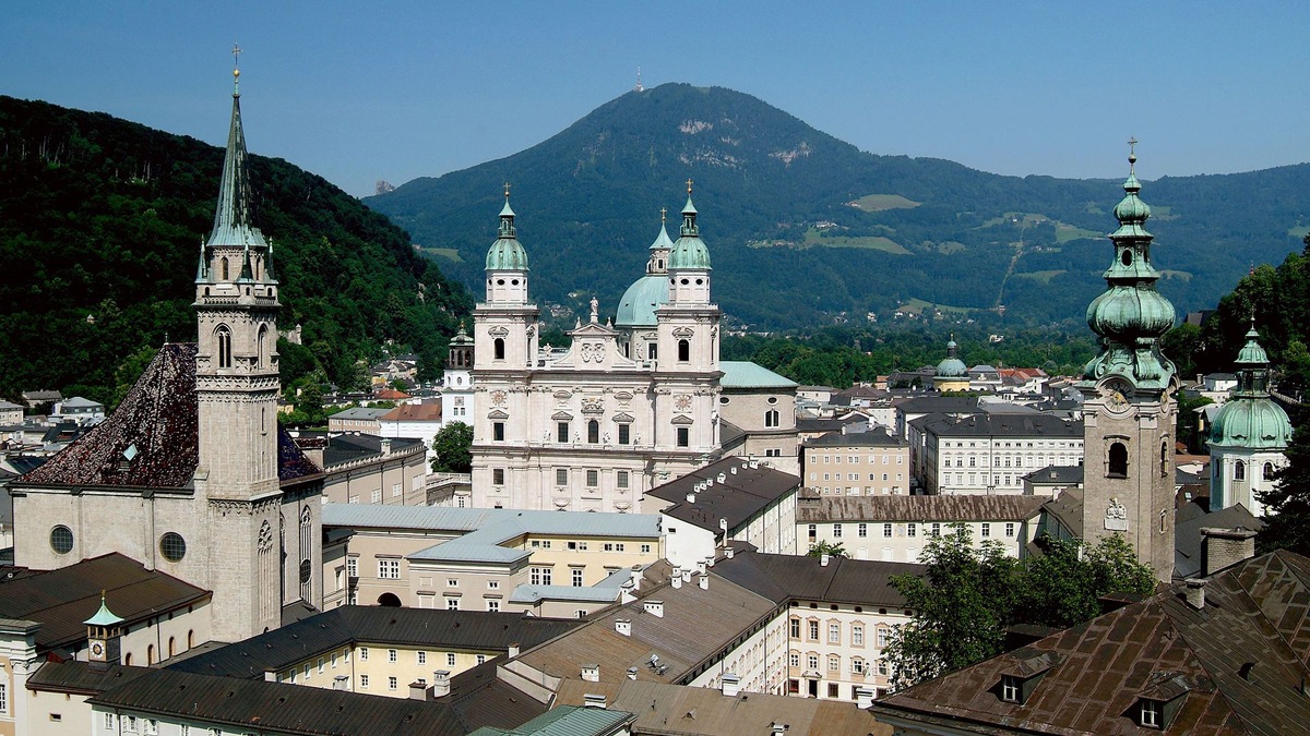 Live bei Bibel TV: Erzbischof Dr. Franz Lackner feiert Hochamt zum Fest &quot;Mariä Himmelfahrt&quot; im Salzburger Dom / Ab sofort regelmäßige Live-Übertragung aus Salzburg, Österreich, bei Bibel TV