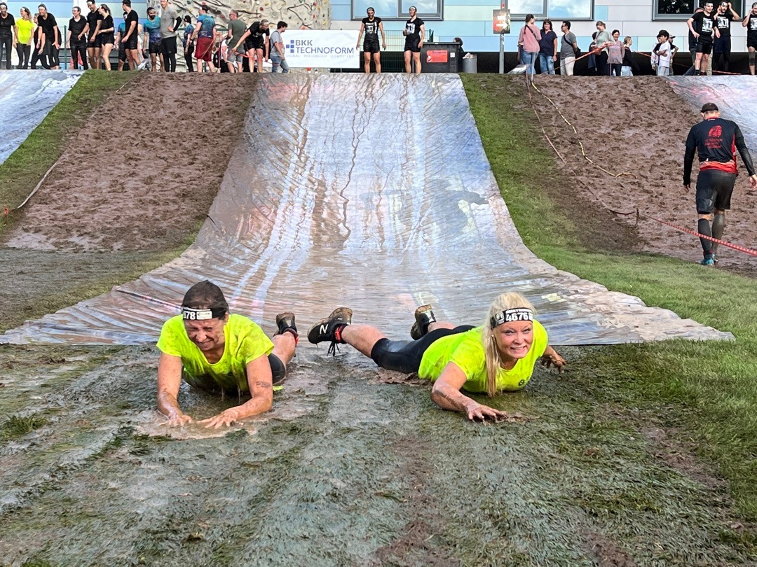 POL-GOE: Durch Matsch und Schlamm für den Nachwuchs: Göttinger Polizeipräsidentin nimmt an Great Barrier Run teil