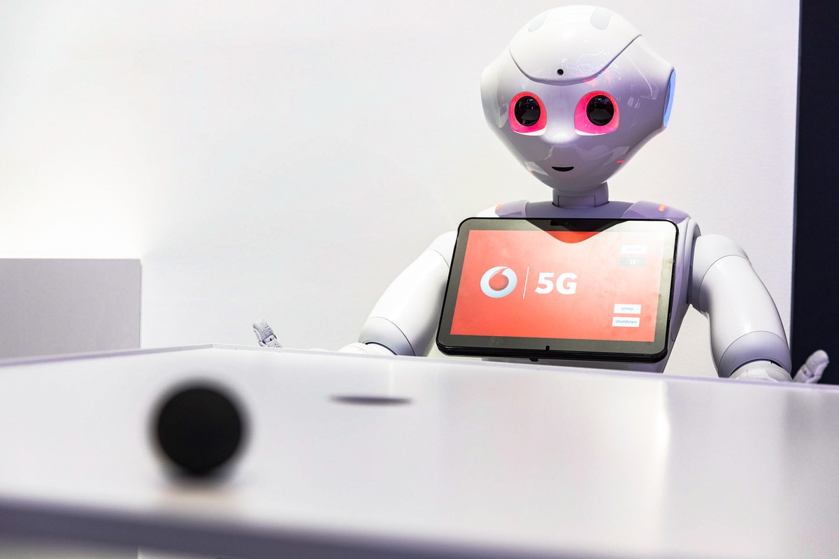 Vodafone und TU Dresden machen Pepper zum Echtzeit-Roboter