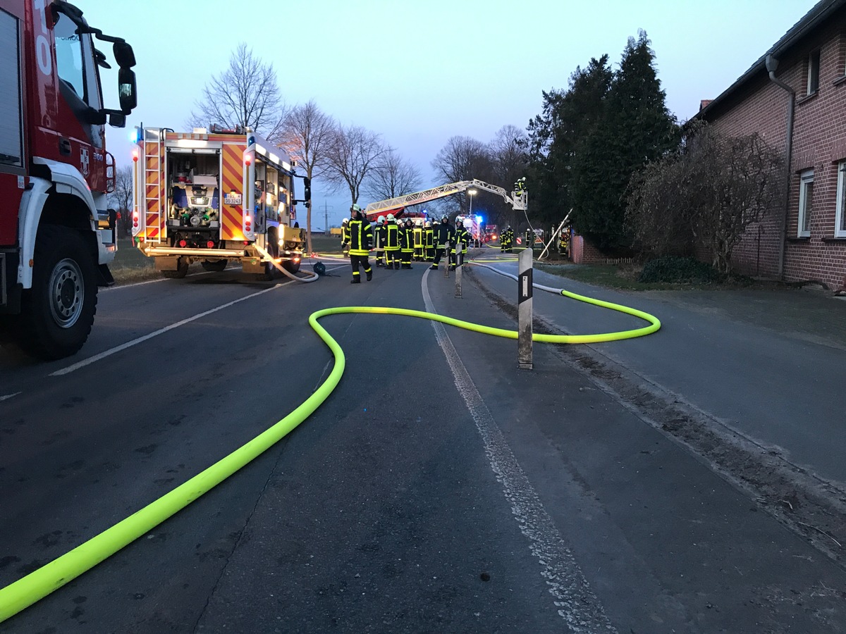 FW-Dorsten: Brand auf landwirtschaftlichem Anwesen