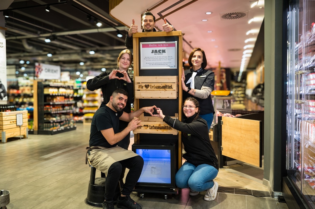 Lebensmittelwertschätzung - kreativ und alltagstauglich umgesetzt / EDEKA Center Brehm in Berlin gewinnt &quot;Auszeichnung für verantwortungsvolles Handeln 2024&quot;