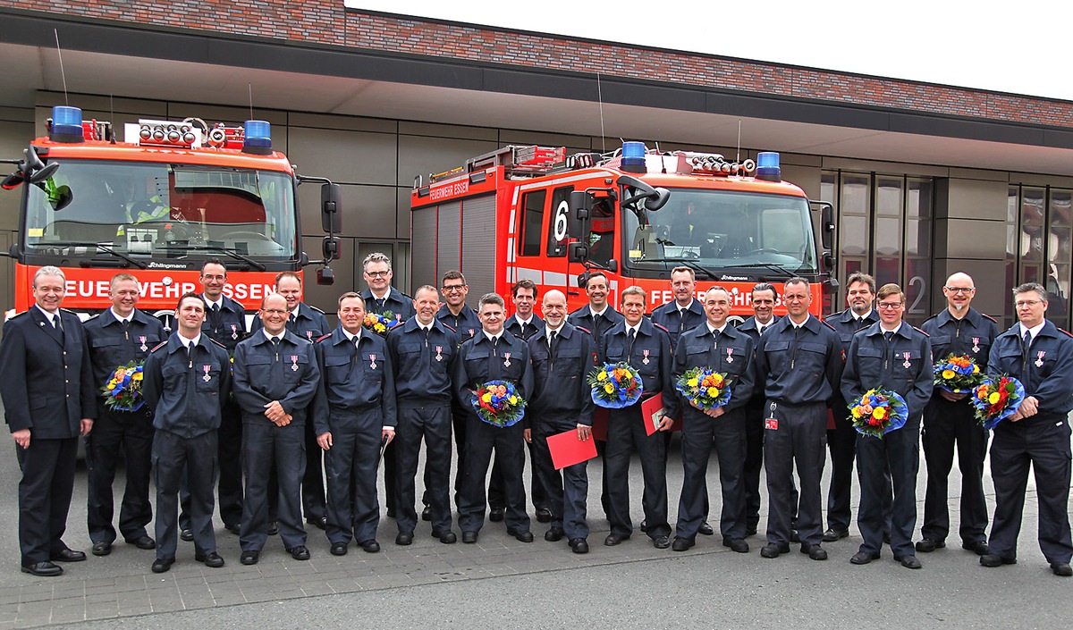 FW-E: Jubiläen bei der Feuerwehr Essen