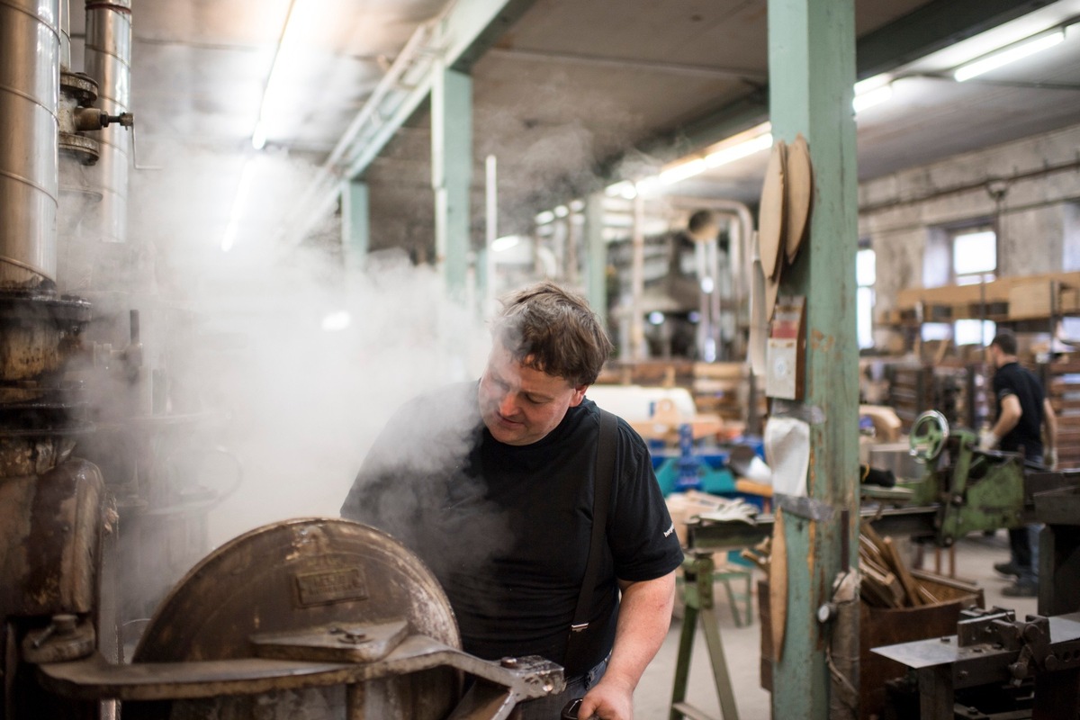 Spannende Einblicke in Glarner Fabriken