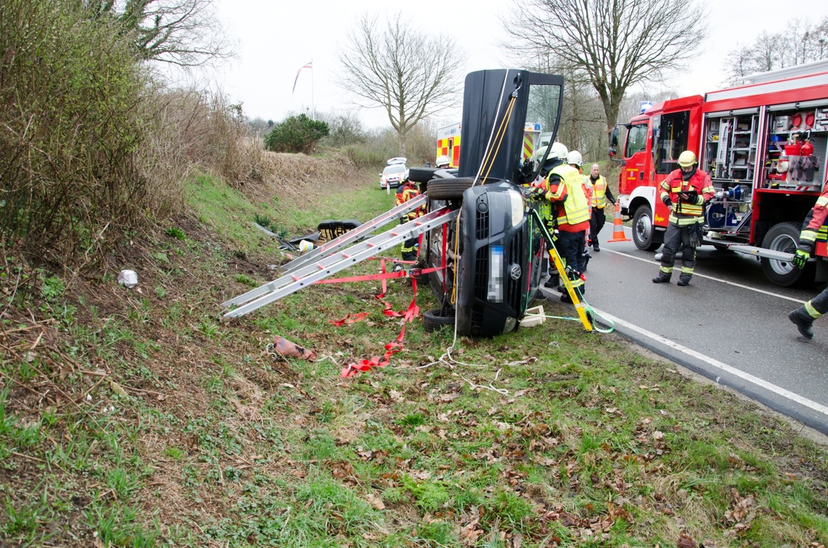 FW-RD: Verkehrsunfall K76 Höhe Schacht-Audorf - Fahrerin wurde verletzt.