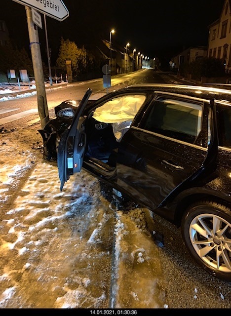 POL-PDPS: Verkehrsunfall in Trunkenheit (Foto)