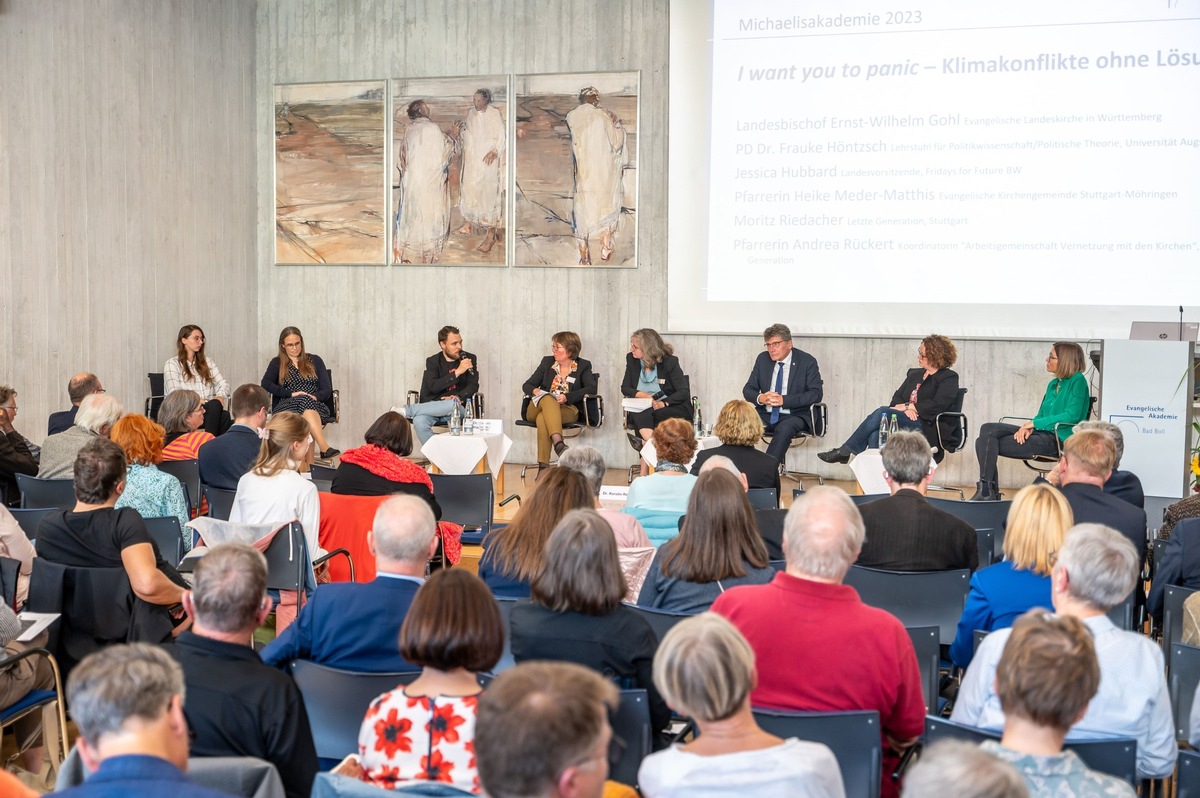 Auf der Suche nach gemeinsamen Lösungen. Evangelische Akademie bringt Kirche und Klimaaktivisten öffentlich ins Gespräch