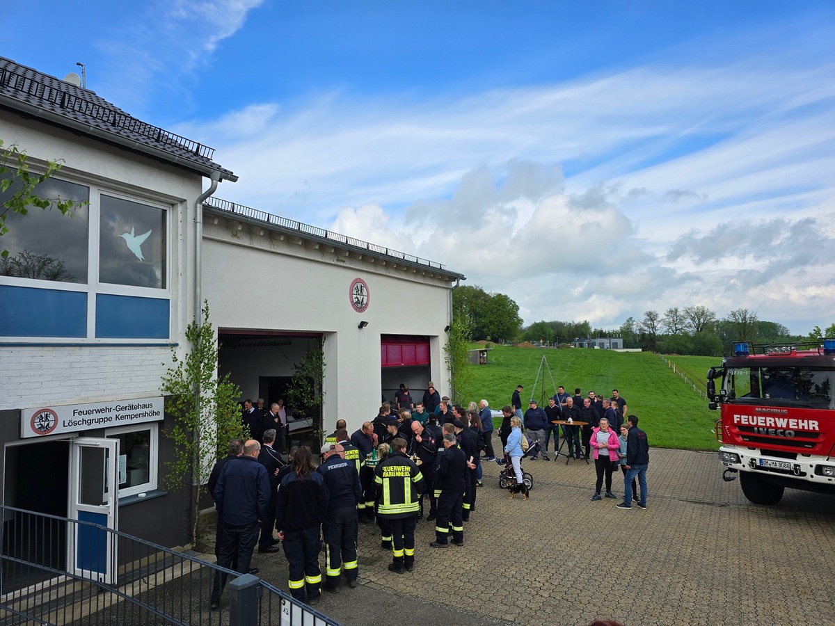 FW Marienheide: Tag der offenen Türe und Einweihung des neuen Schulungsraumes sowie der Umkleide im Feuerwehrgerätehaus Kempershöhe