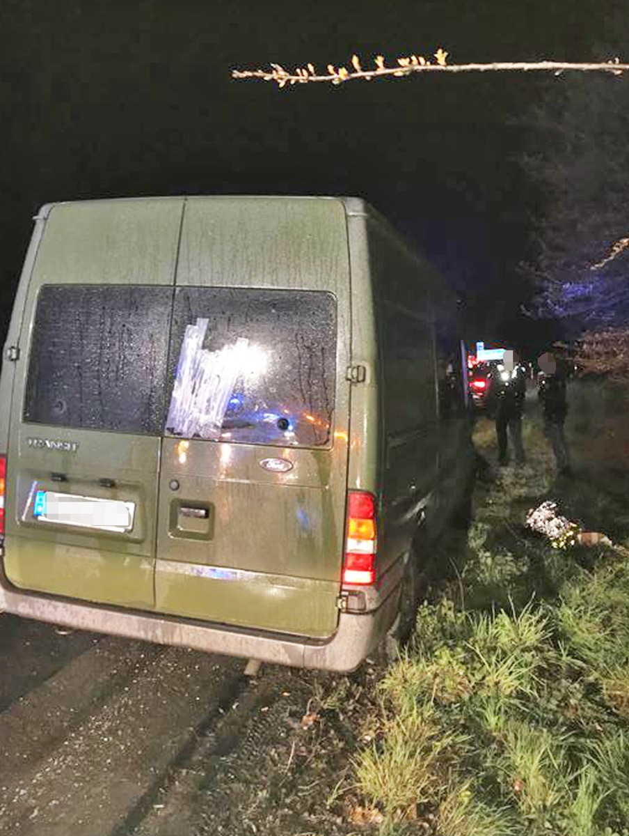 POL-ME: Korrektur mit Bild - Transporter-Fahrer auf A46 überfallen und ausgeraubt - Haan / Hilden - 2104027