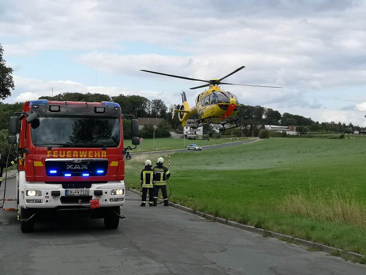 FW-EN: Verkehrsunfall und Hubschrauberlandung