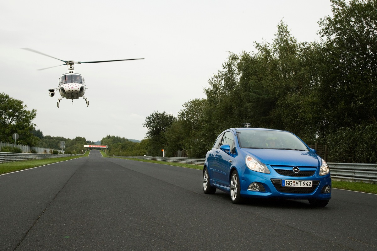 Corsa OPC erzielt Streckenrekord auf der Nürburgring-Nordschleife