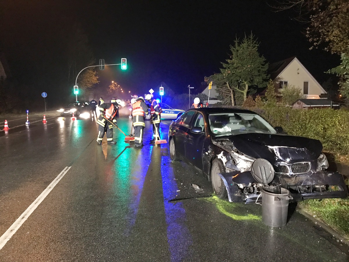 FW-DT: Verkehrsunfall mit 3 verletzten Personen